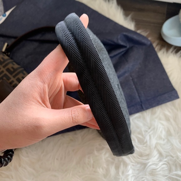 Vintage Prada woolen hobo - Picture 3 of 7